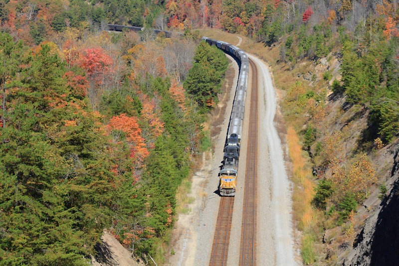 A UP SD70M leads a grain train at Keno