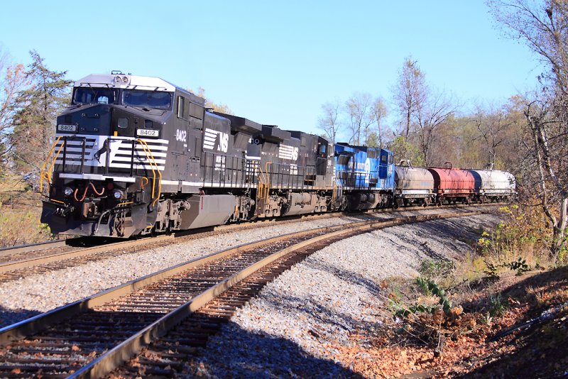 Westbound NS 375 sits at West Waddy 