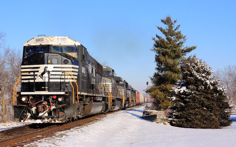 NS 111 leaves Talmage after a early morning meet 