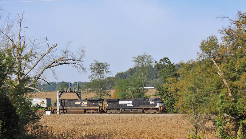 Northbound 282 hustles through Bowen 