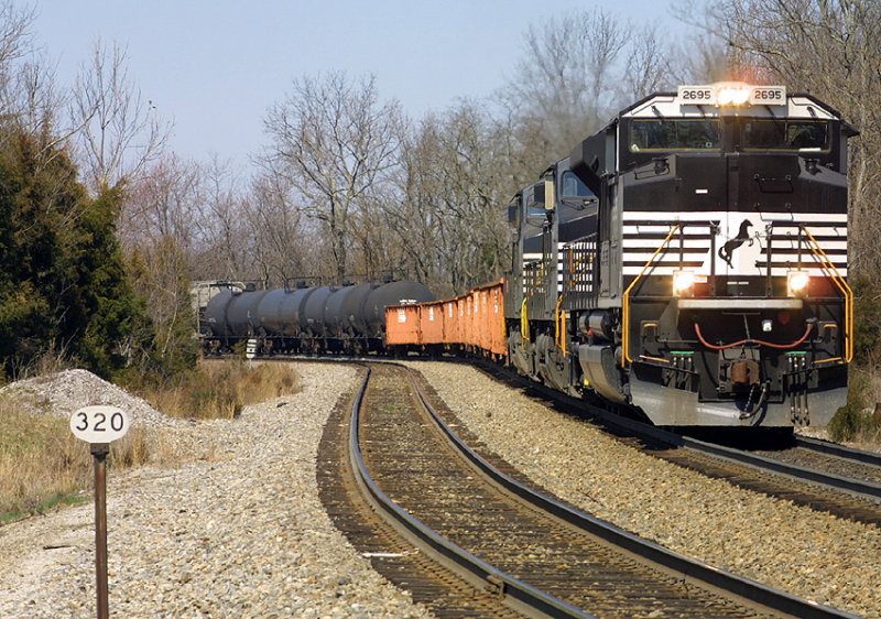 NS 167 slows to a stop at the East End of Waddy Ky