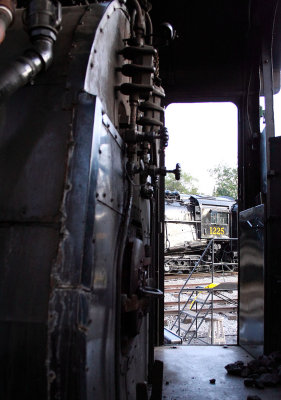 PM 1225 seen through the cab of Flagg #75