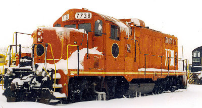 LXOH 7738 idles at the yard in Versailles Ky after a heavy snowfall
