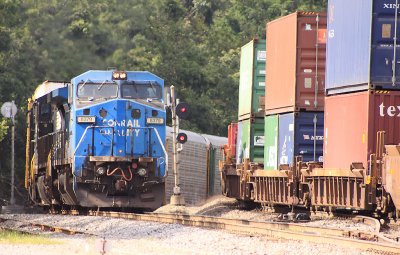 A Conrail GE leads train 23G into Danville as Northbound 235 departs.