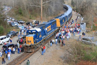 The Southbound Santa train splits the crowd at Fort Blackmore 