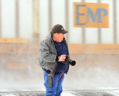 Emmett, shooting NS 215 at the KY/TN stateline in a snowstorm