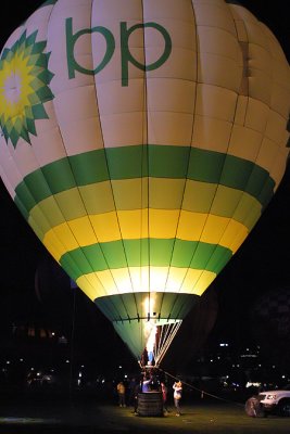 2006 Kentucky derby festival Ballon Glow