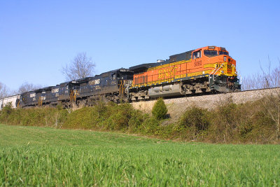 Southbound grain train 44A near South Fork KY