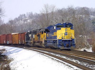 NS 177 stops at Geneva Ky to inspect a trailing unit