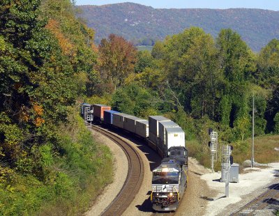 NS 285 passes the K&O connection at CP Strange, Harriman Tn.