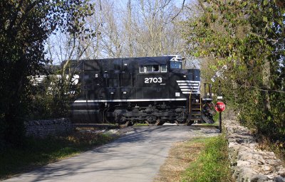 NS 23G crosses Jack Garrett road on a restricting signal, going in the hole at West Talmage