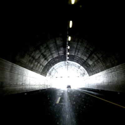 au bout du tunnel