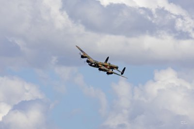Avro Lancaster Bomber_U3V6260 