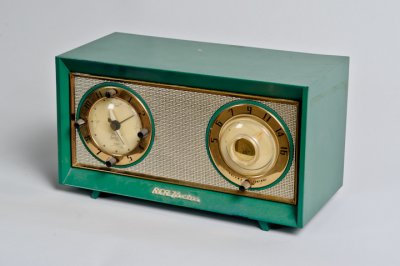 Radio a lampe _ RCA Victor Modle C516 _ 1954