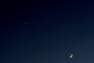 11-30-08 Jupiter, Venus, Waxing Moon