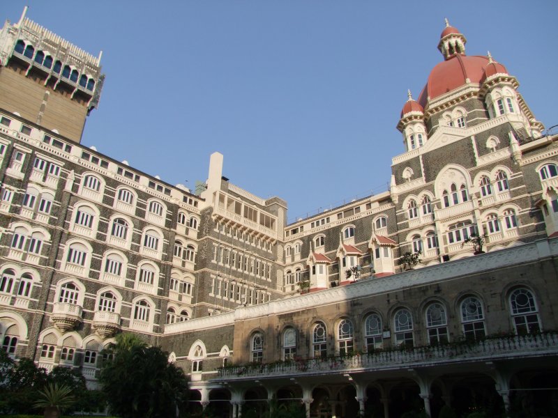 Taj Mahal Palace Courtyard Mumbai.jpg