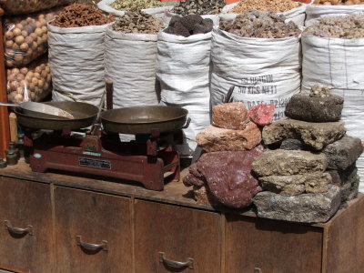 Weigh Scales Spice Souq Dubai.jpg