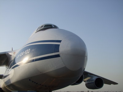 1717 28th September 08 AN124 at Sharjah Airport.jpg