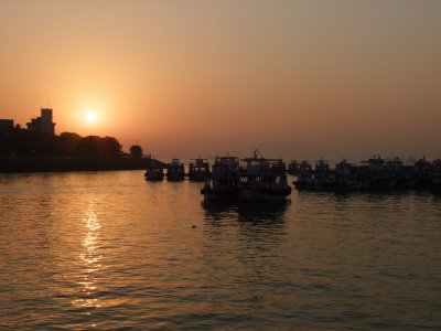 Harbour Mumbai at Dawn.jpg