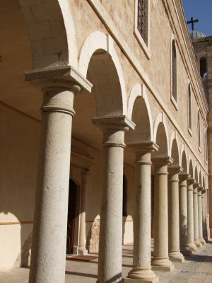 Pillars St George Orthodox Cathedral Beirut.jpg