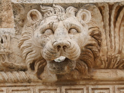 Roman Ruins Baalbeck Lebanon 4.jpg