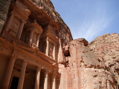 The Treasury in the sun 2 Petra Jordan.jpg