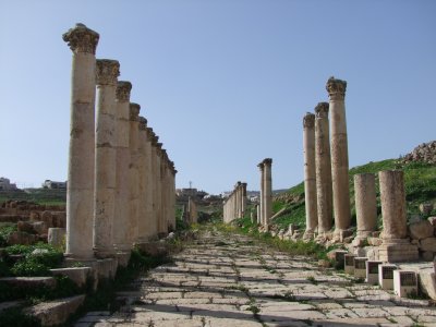 South Decumanus 1 Jerash Jordan.jpg