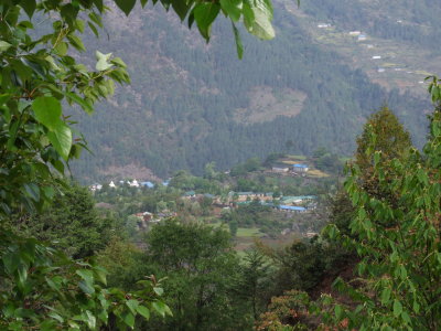 Lukla Valley in Summer.JPG