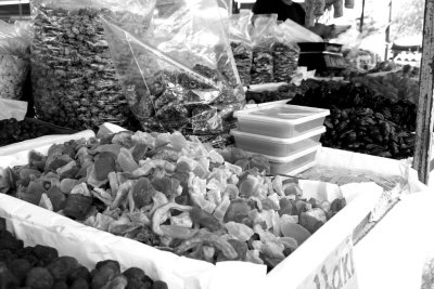 Nuts and dried fruit on the market in Kitti