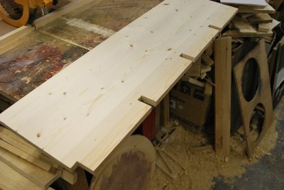 DSC_0898s_notched_center_board.jpg