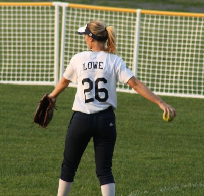 Lowe 324 1.JPG