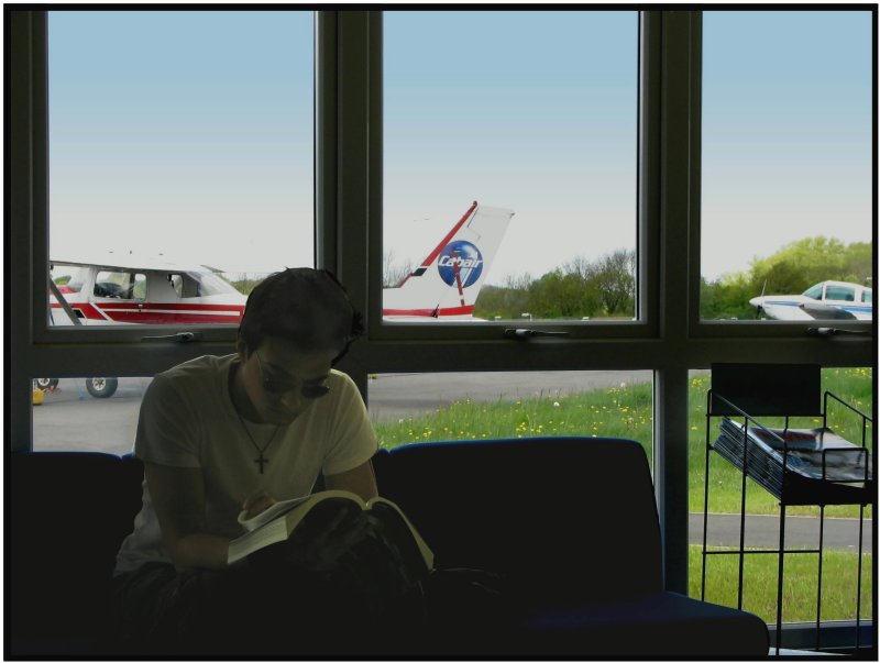 Pre-flight manual read Biggin Hill.jpg
