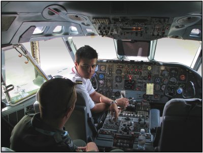 RAF VC 10 cockpit.jpg
