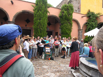 Tom photographing performance at the Biblioteca, San Miguel de Allende