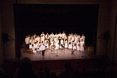 Chorus takes a bow at Casa de la Cultura de Tijuana