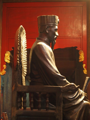 PC219687_lr.jpg