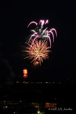 Fireworks1374b.jpg
