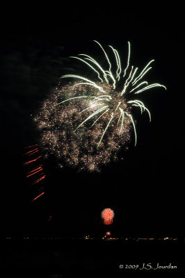 Fireworks1419b.jpg