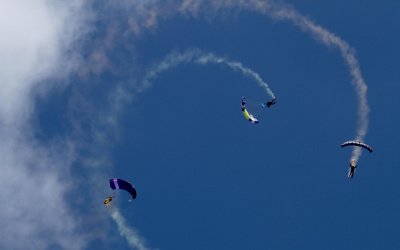 Parachutists