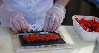 Rolling Sushi