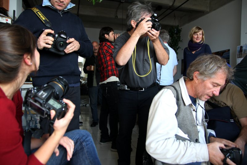 photographers' feeding frenzy