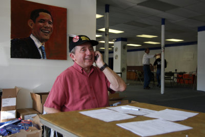 volunteers call Obama-leaning voters to urge them to go to the polls