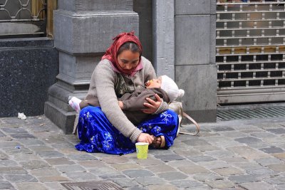 Beggar woman beraèica_MG_9695-11.jpg