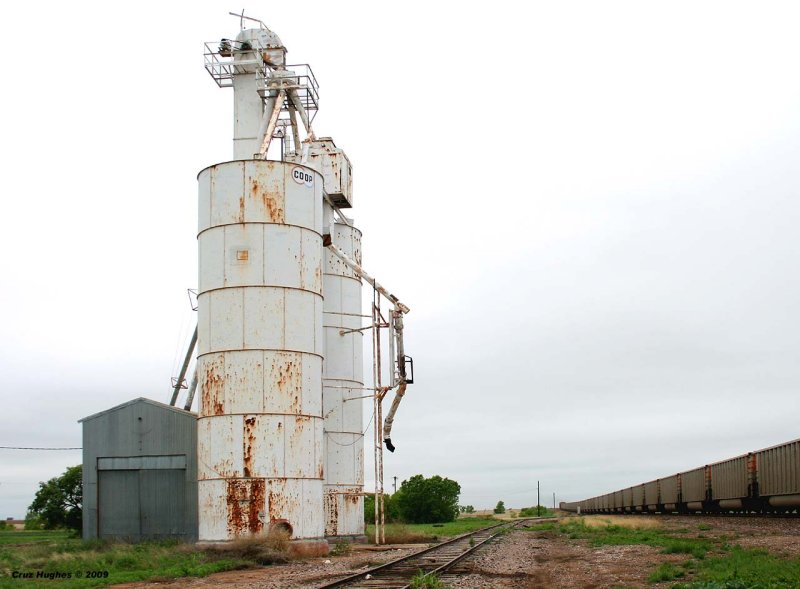 West Kirkland Elevator - MP 211.25.