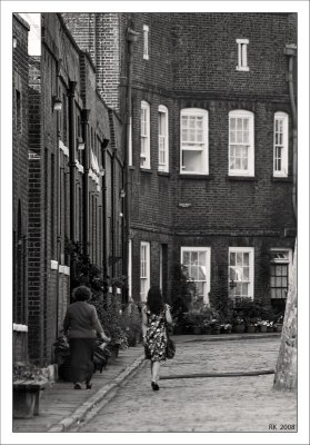  Tower of London Street Scene