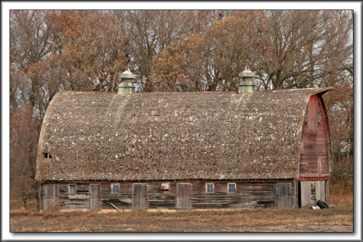 BARNS