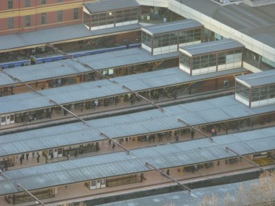 Train platforms - many people