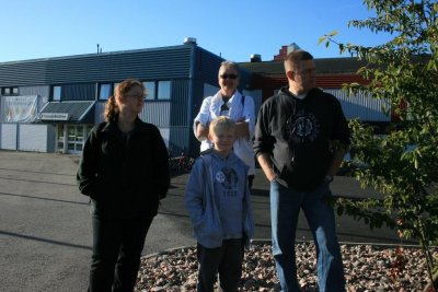 Anneli, Lena, Mikael and Jonatan are looking