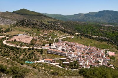 Big church, little town! Alpandeire