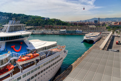Cruise liner, Barcelona